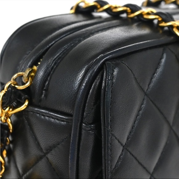 CHANEL QUILTED MINI CC TASSEL CAMERA BAG VINTAGE AUTHENTICATED - Picture 5 of 16